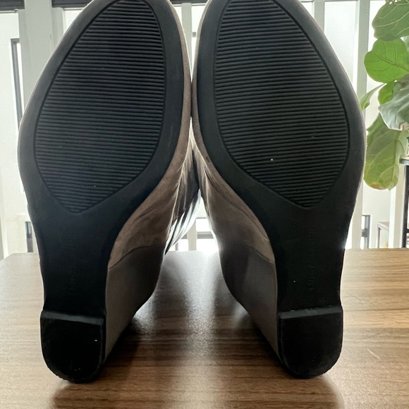 Like New! Enzo Angiolini color block suede & leather mid-calf wedge boots. Sz8 - Picture 4 of 4